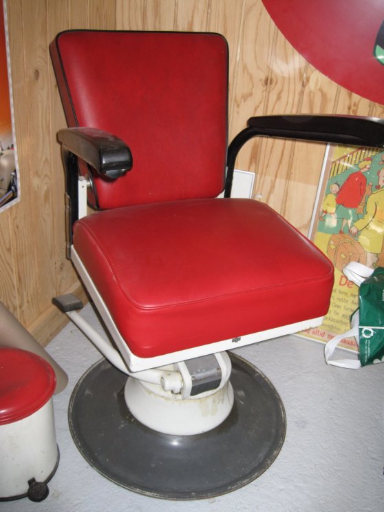 5 german barber chair.jpg